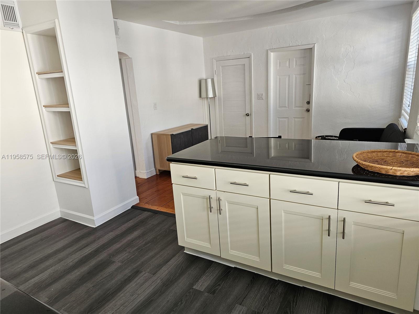 LINCOLN SUB - Residential Lease