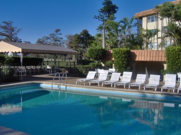 INVERRARY COUNTRY CLUB - Residential