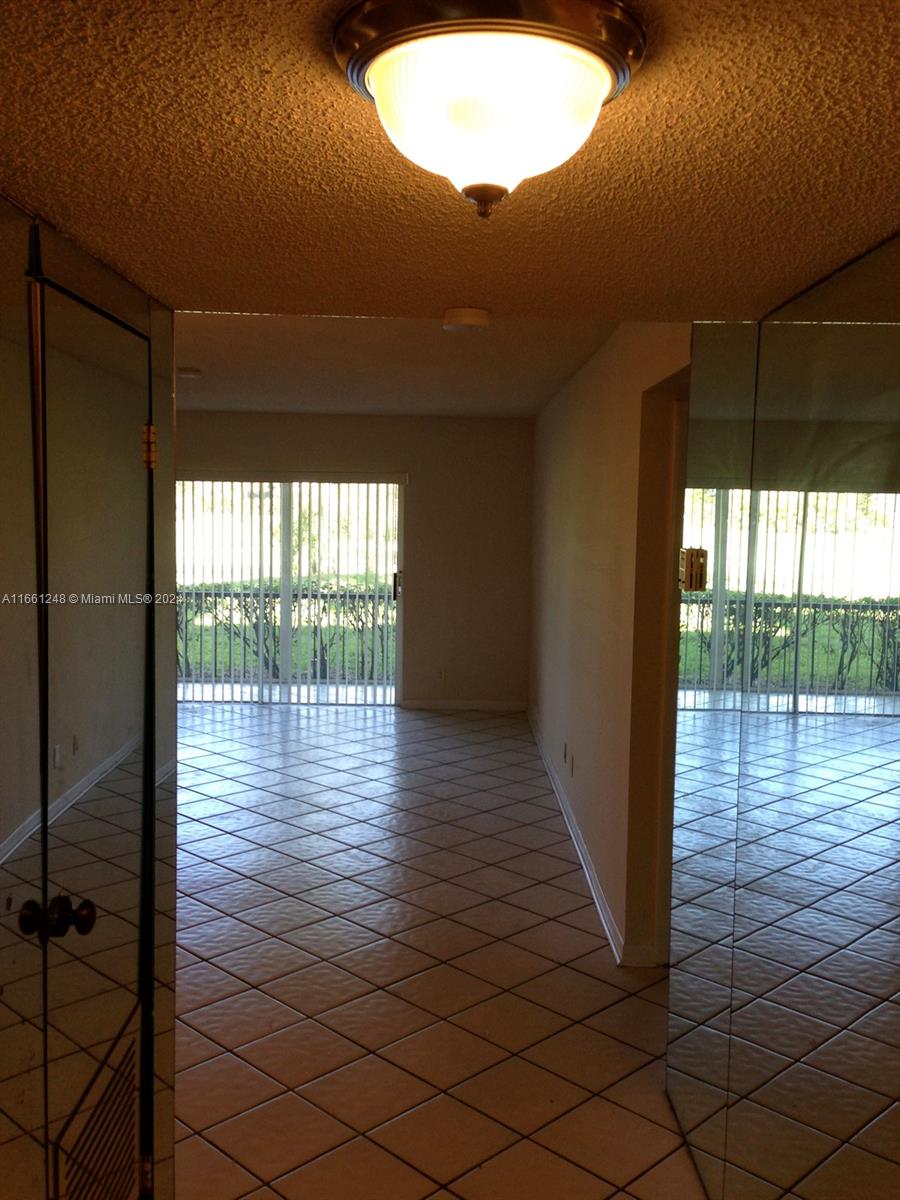 INVERRARY COUNTRY CLUB - Residential