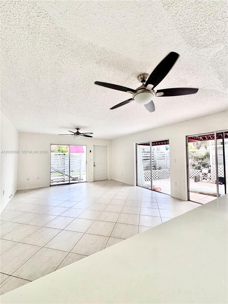 535 NW 98th Ave