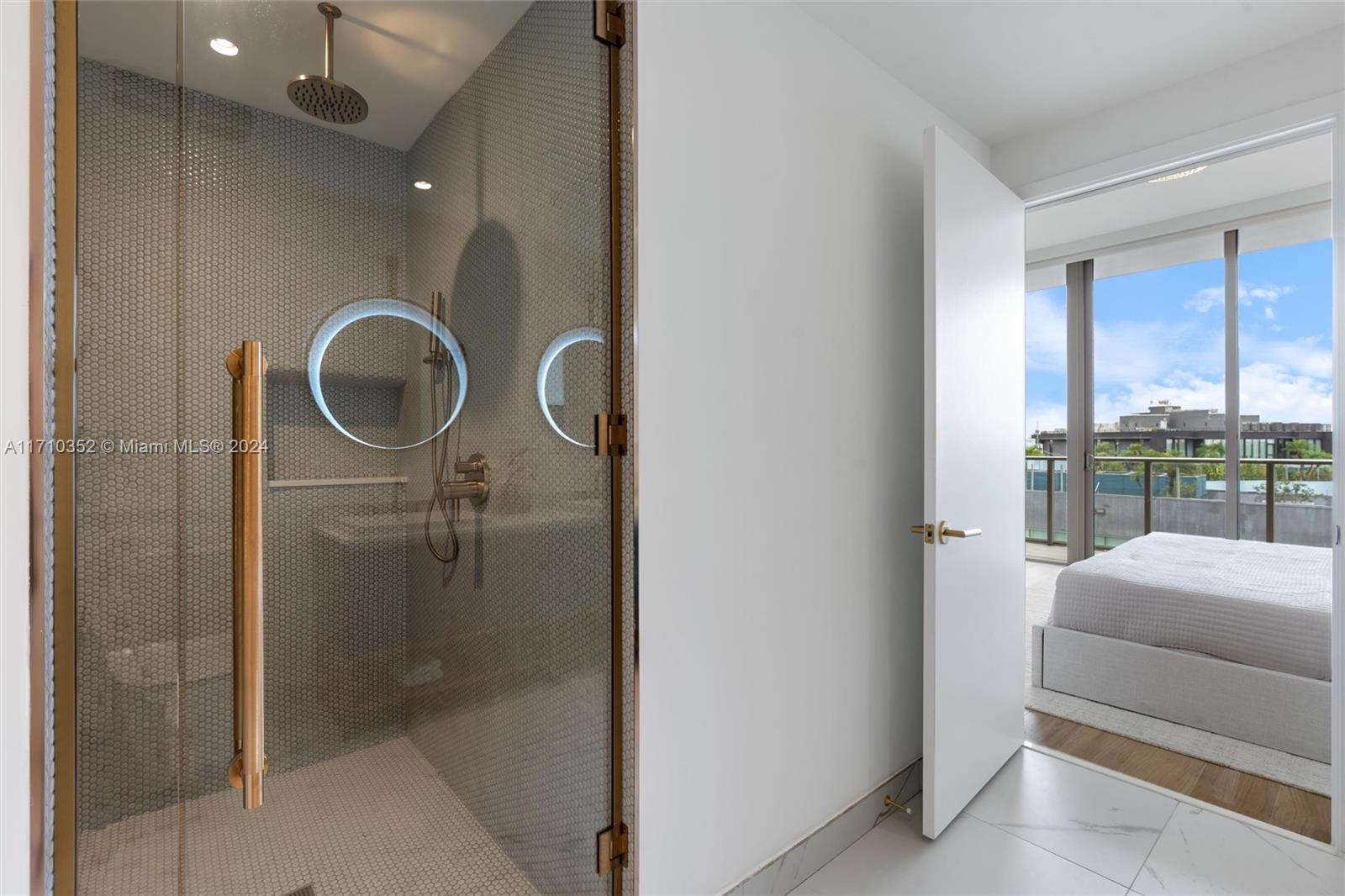 RHODES AMD NEW BISC - Residential Lease