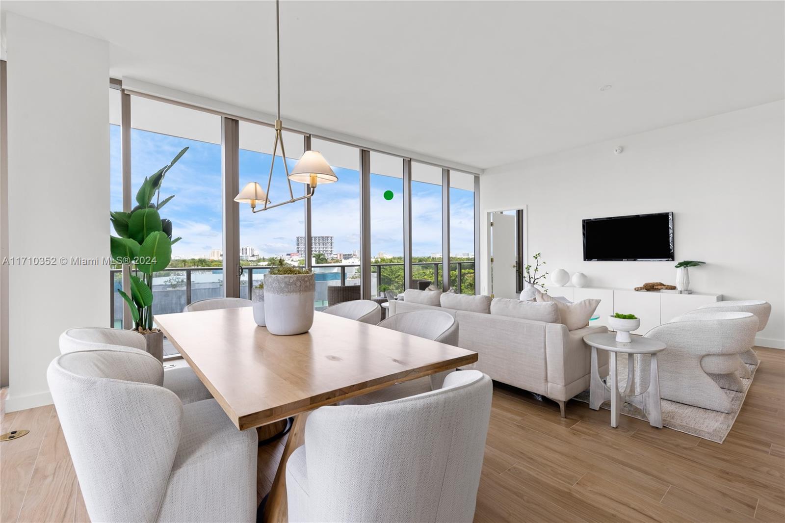 RHODES AMD NEW BISC - Residential Lease