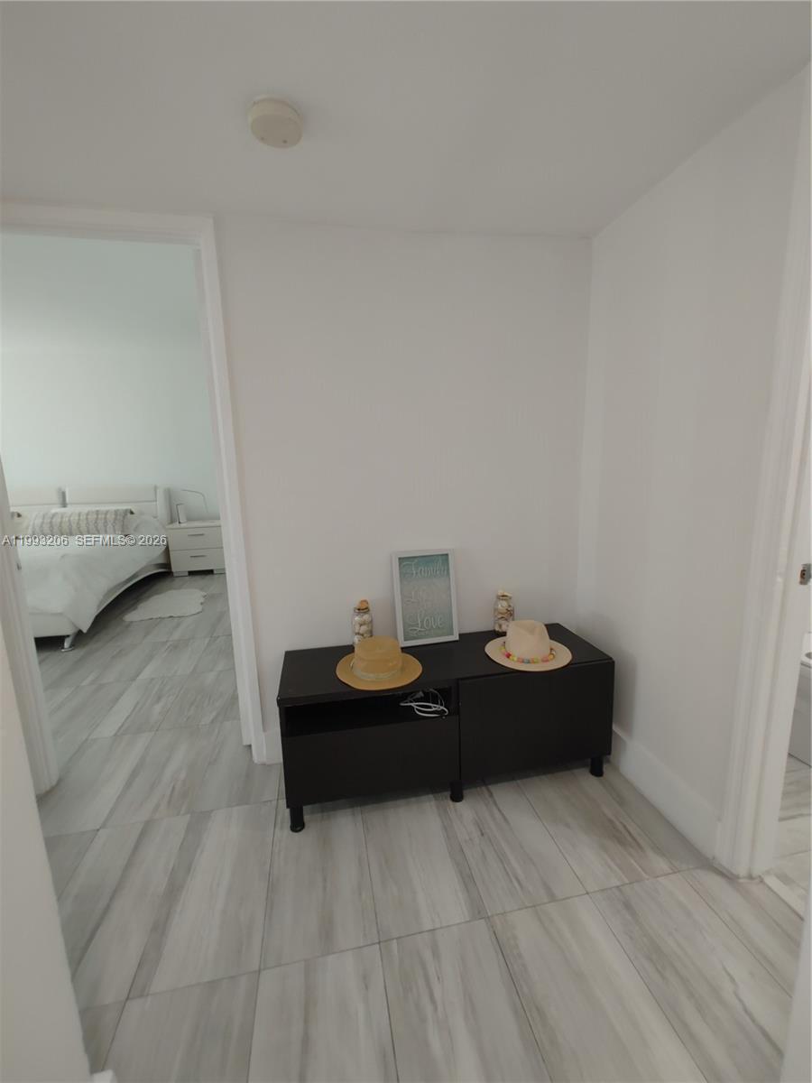 BURLEIGH HOUSE CONDO - Residential