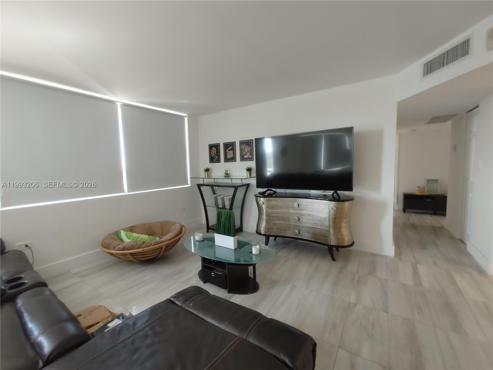 BURLEIGH HOUSE CONDO - Residential