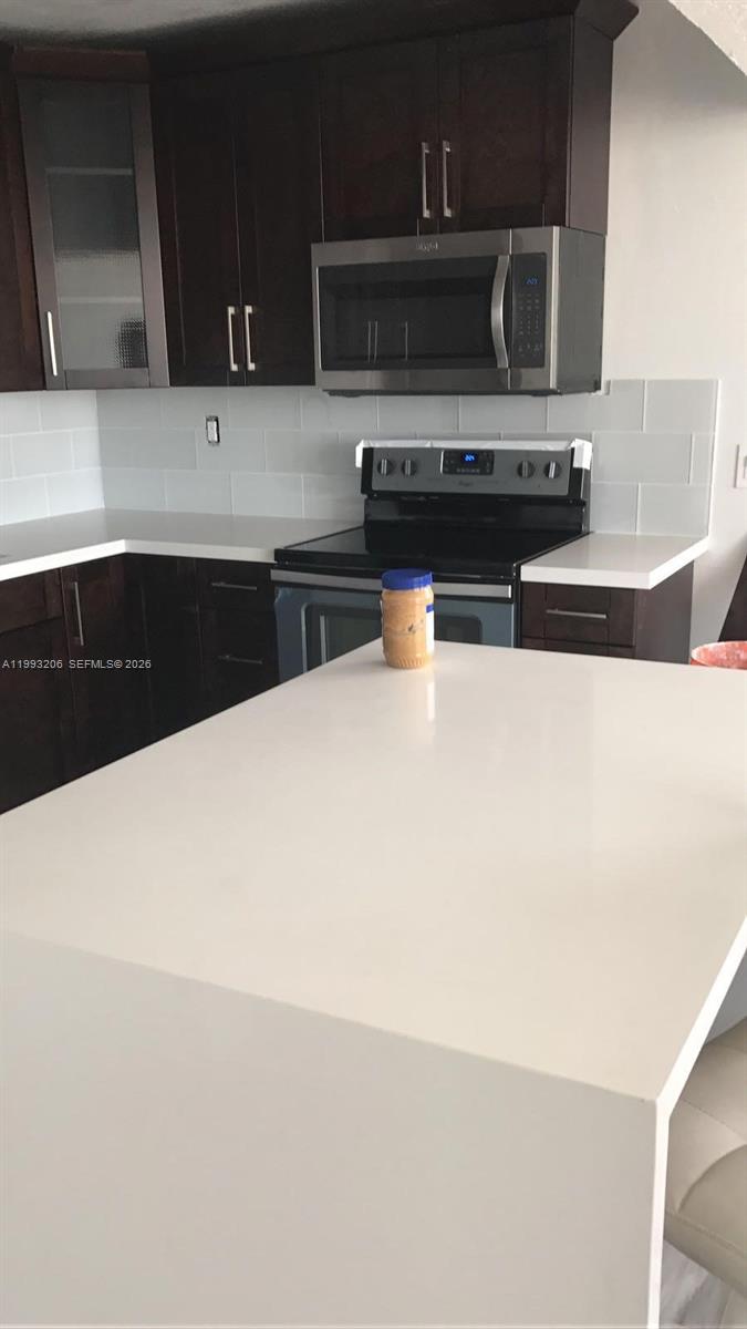 BURLEIGH HOUSE CONDO - Residential