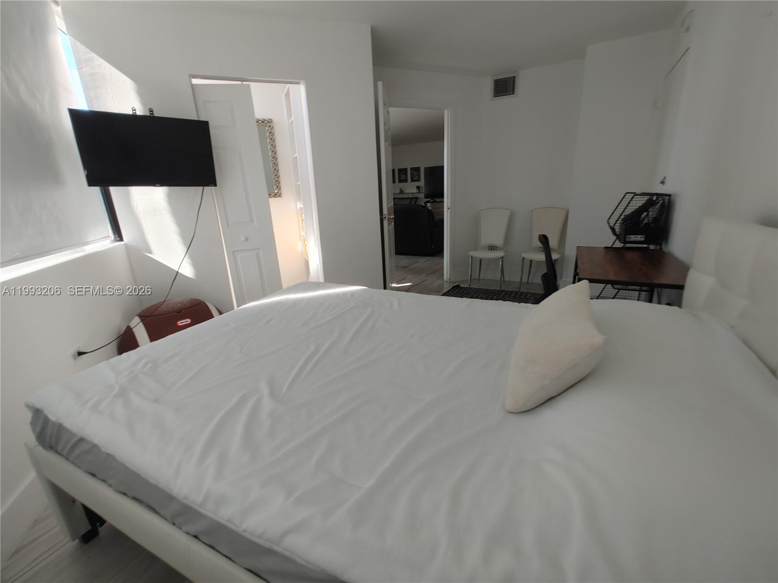 BURLEIGH HOUSE CONDO - Residential