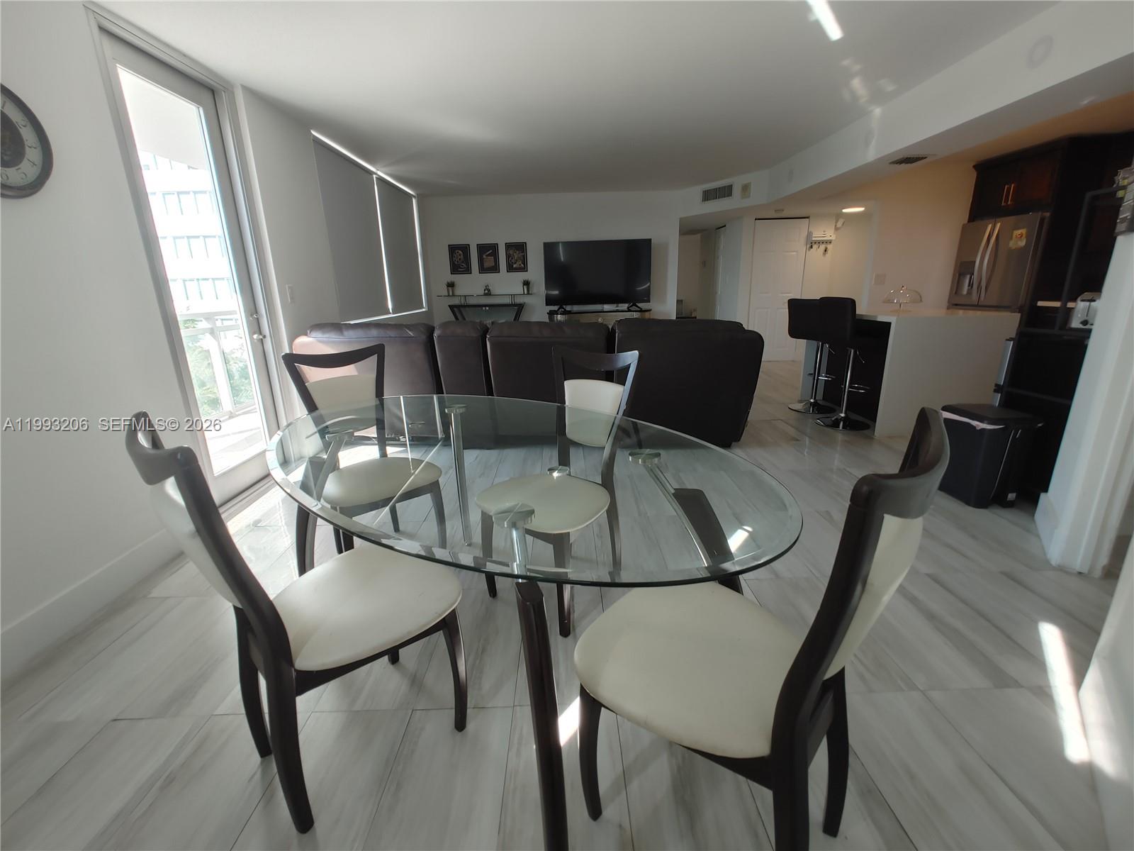 BURLEIGH HOUSE CONDO - Residential