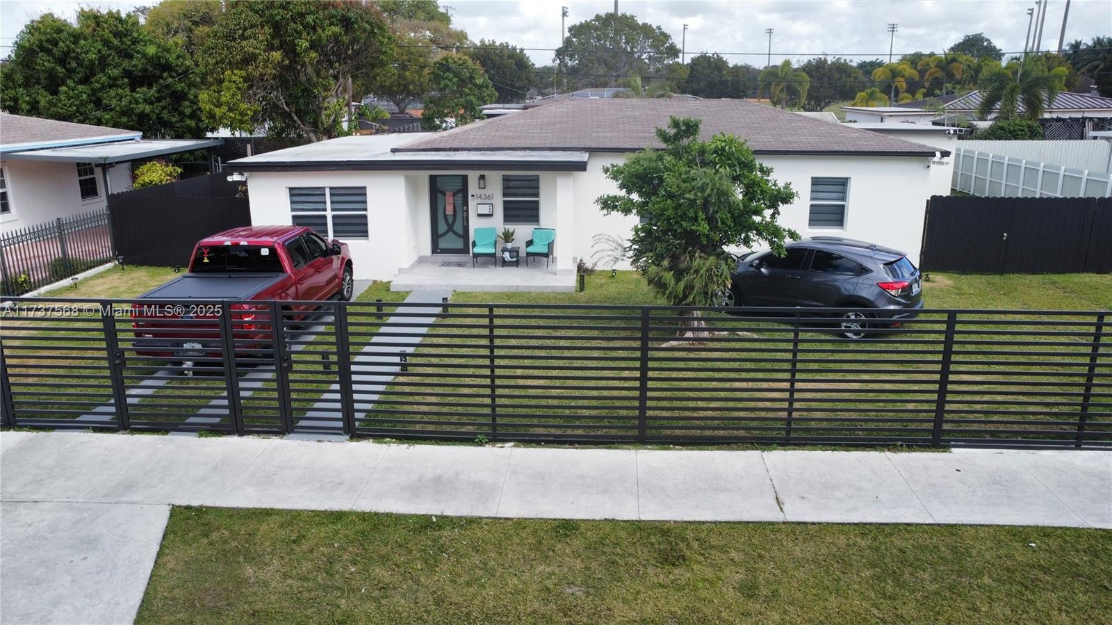 14361 Lincoln Blvd, Miami, Broward County, Florida - 3 Bedrooms  
2 Bathrooms - 
