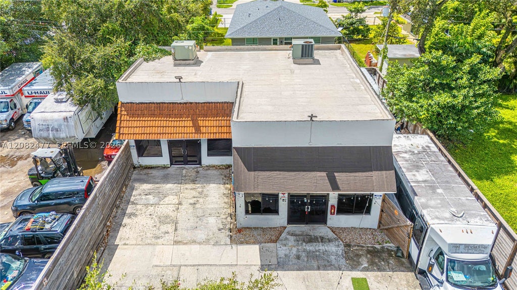 Photo of 6260 Johnson St, Hollywood, FL 33024 (MLS # A12082477)