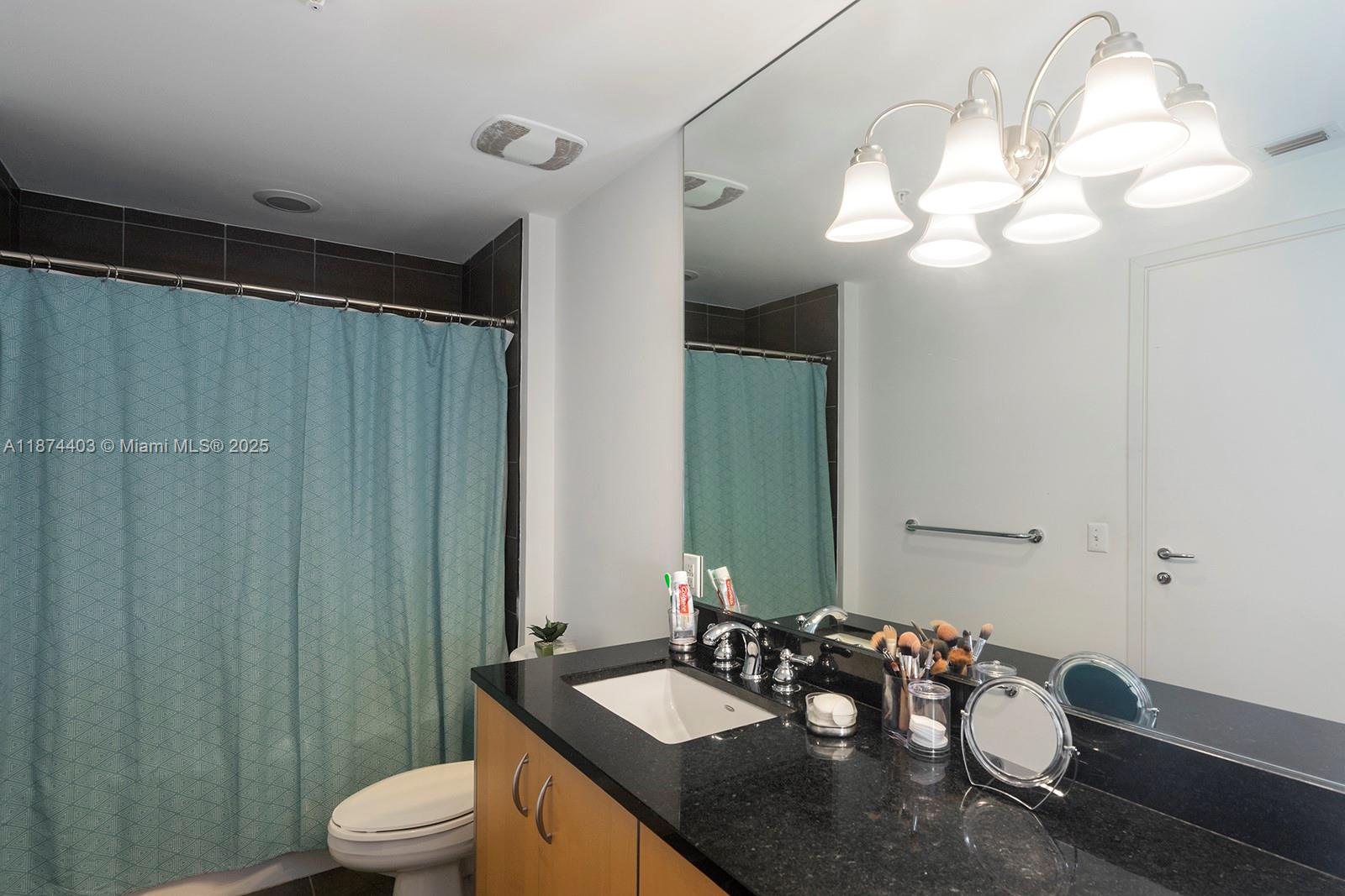 MET 1 CONDO - Residential