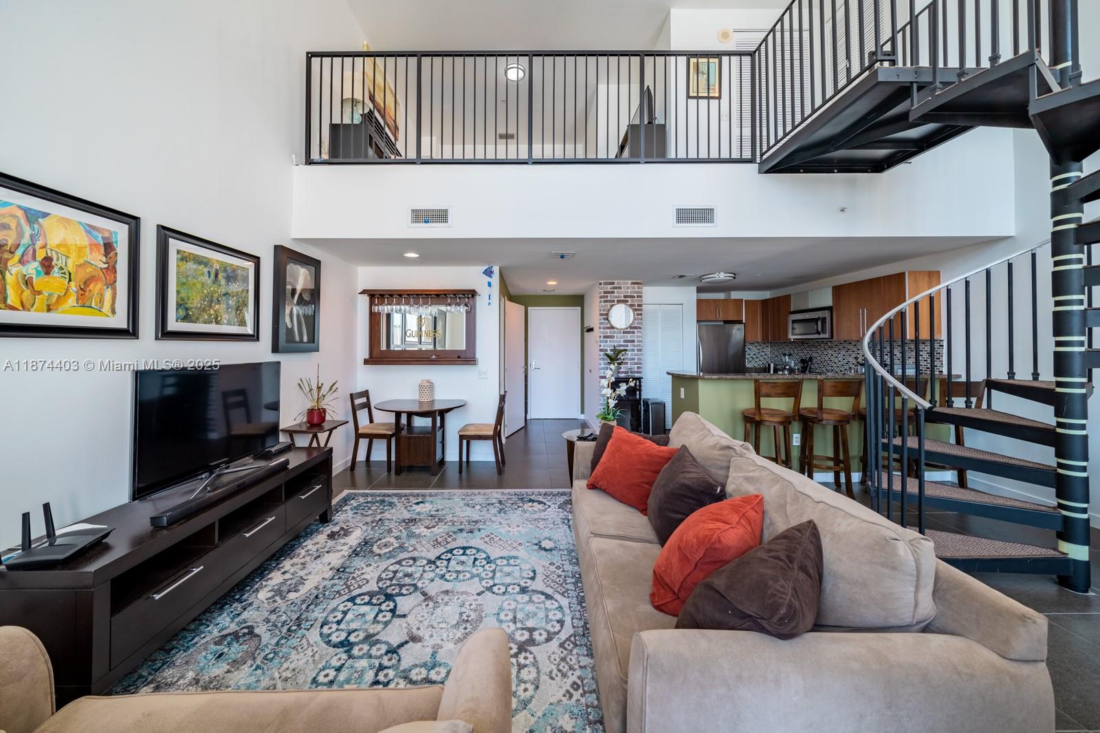 300 S Biscayne Blvd L-1022