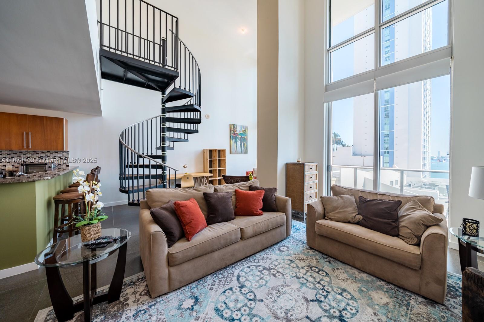 MET 1 CONDO - Residential