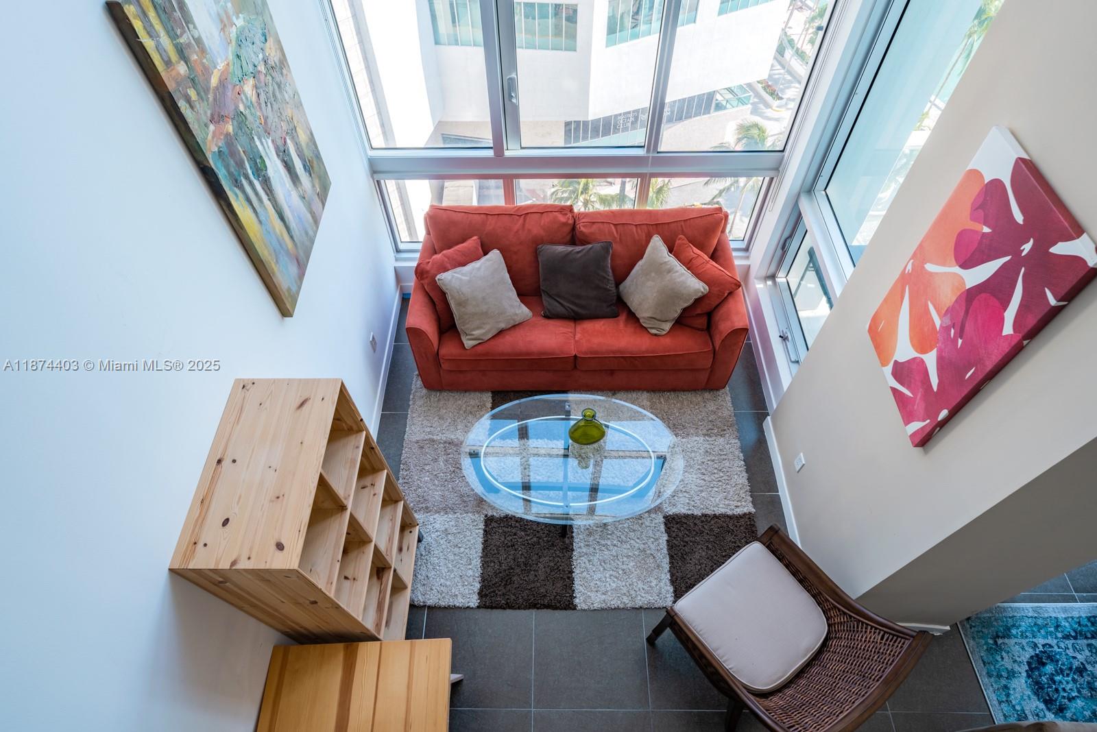 MET 1 CONDO - Residential