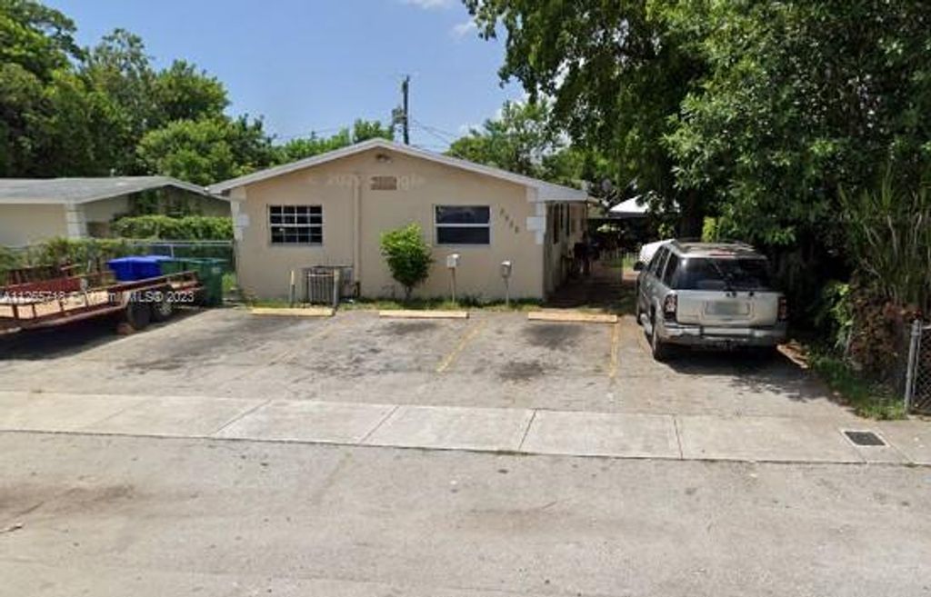 Photo of 2856 NW 14th St, Fort Lauderdale, FL 33311 (MLS # A11265718)