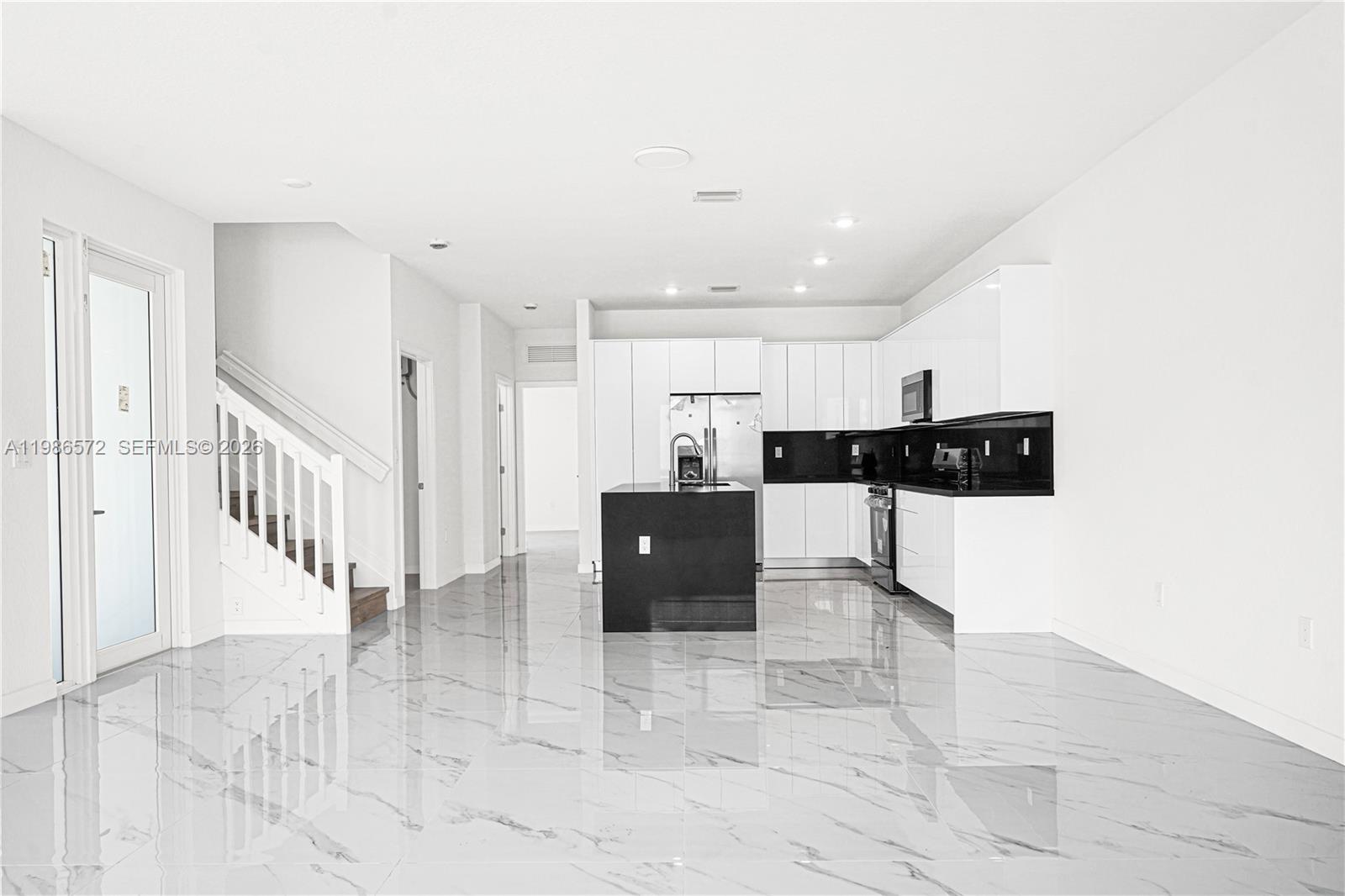 CHLOE ESTATES - Residential