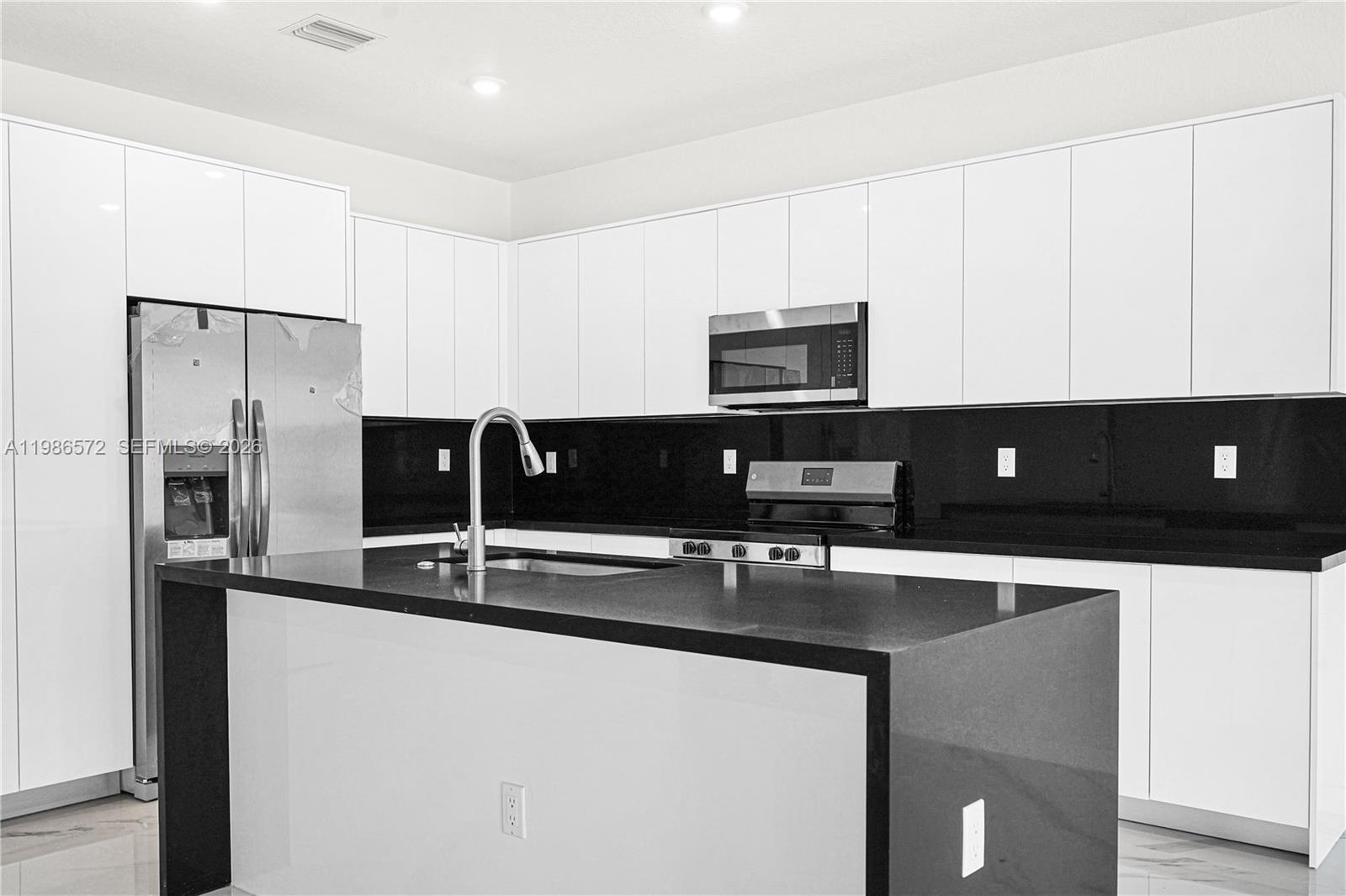 CHLOE ESTATES - Residential