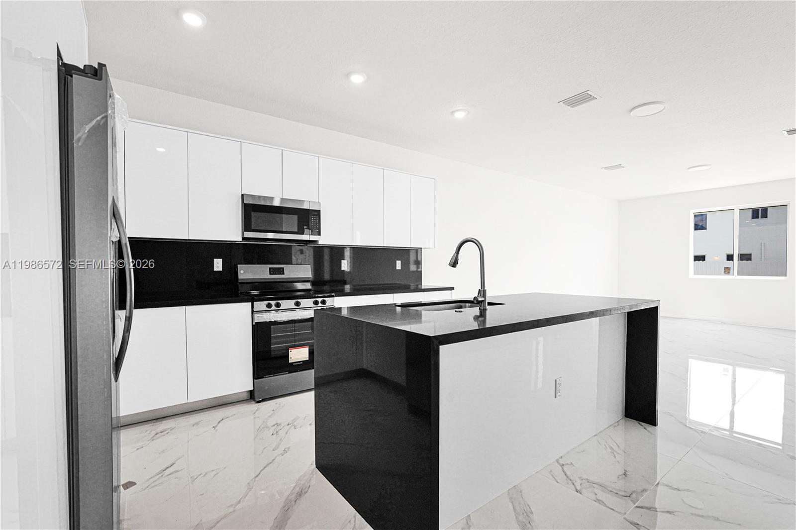 CHLOE ESTATES - Residential