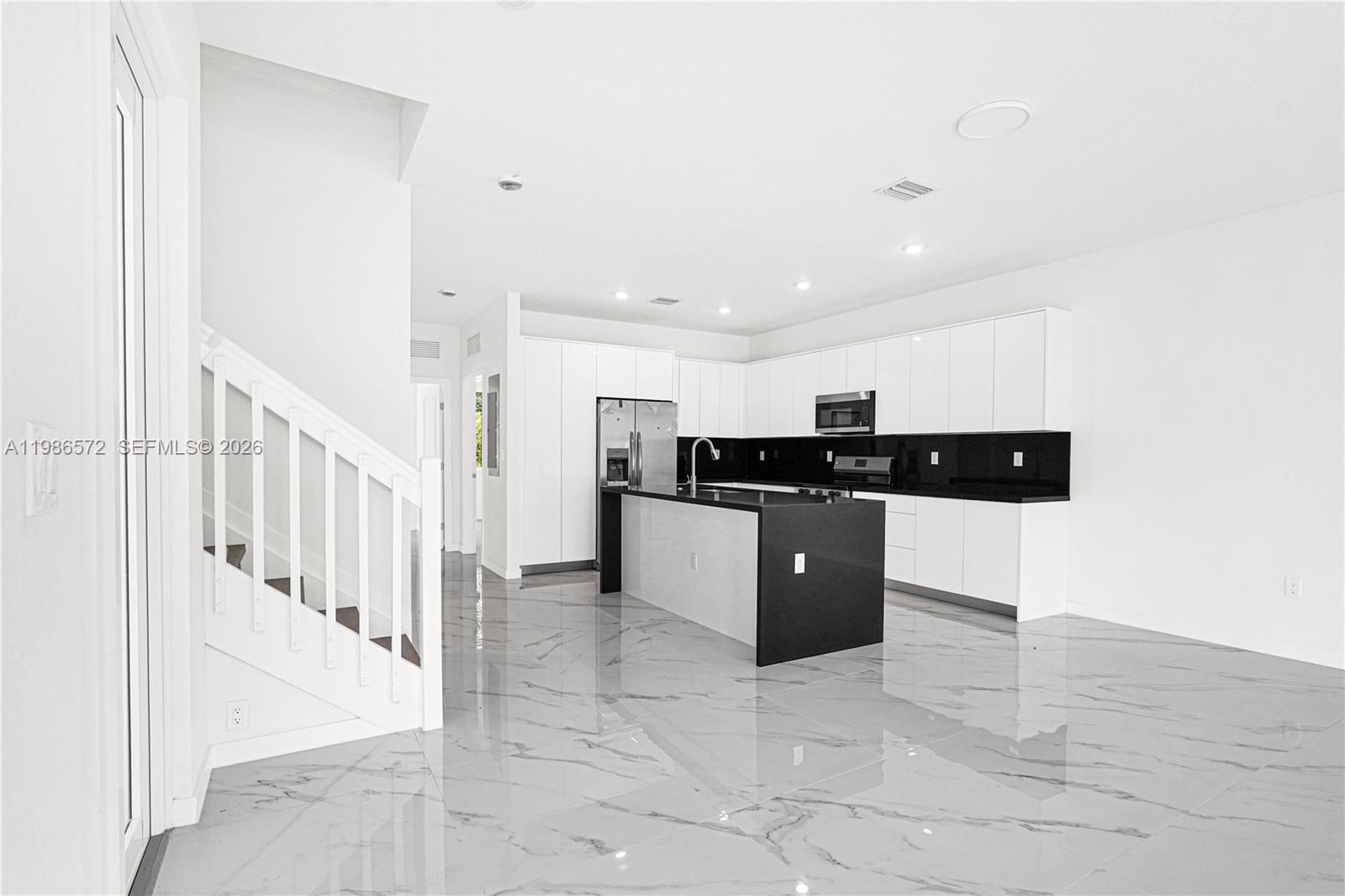 CHLOE ESTATES - Residential