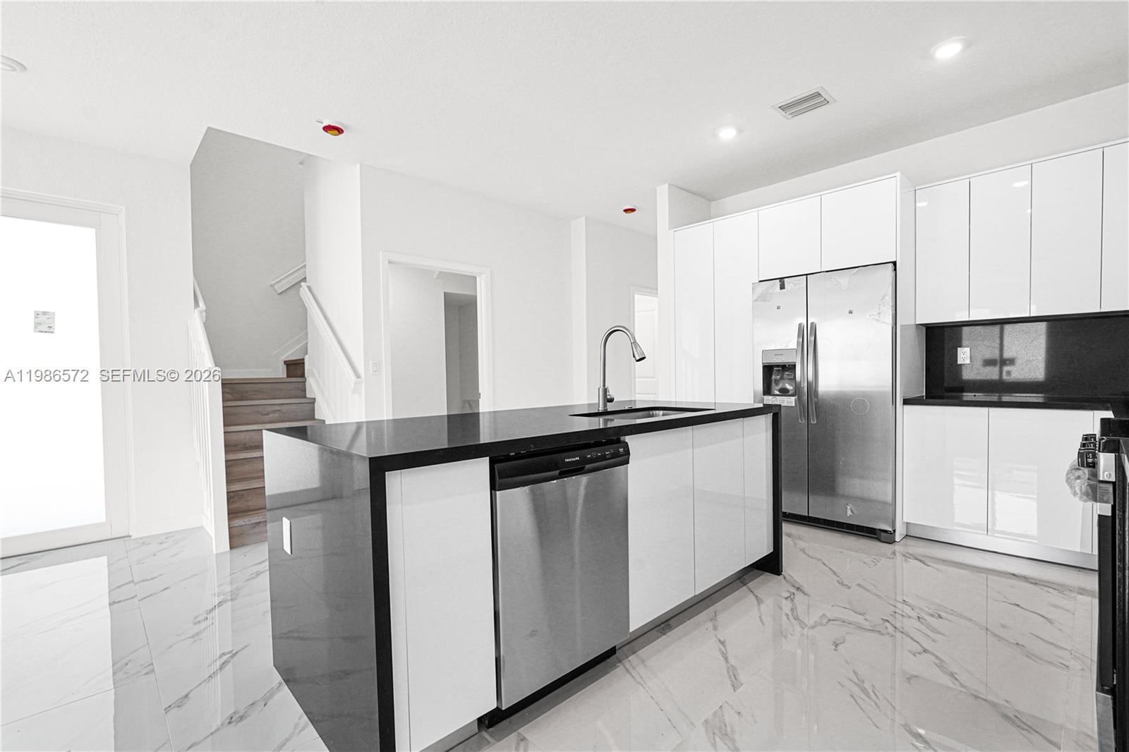 CHLOE ESTATES - Residential