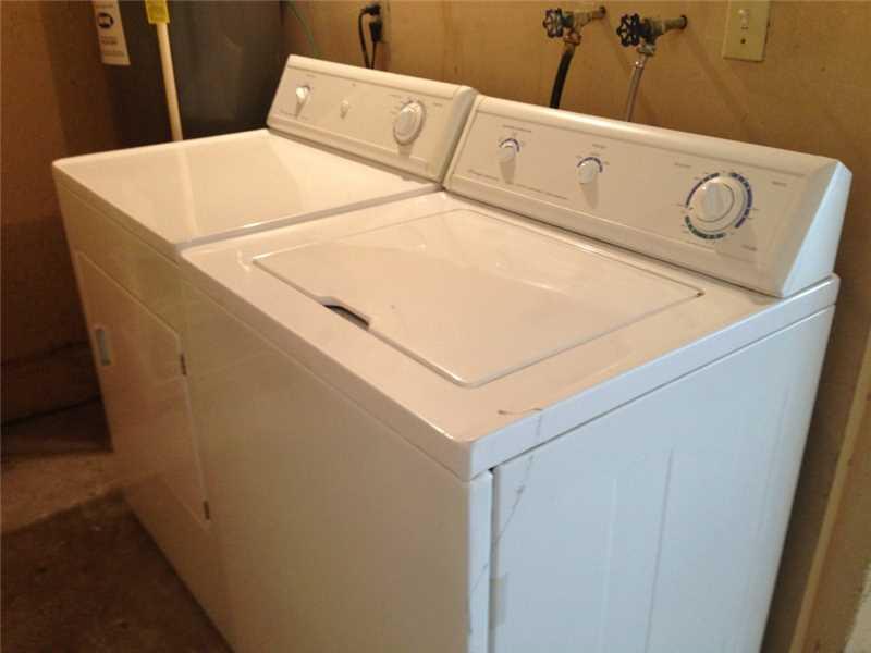 GREENGLADES CONDO NO 16 - Residential Lease