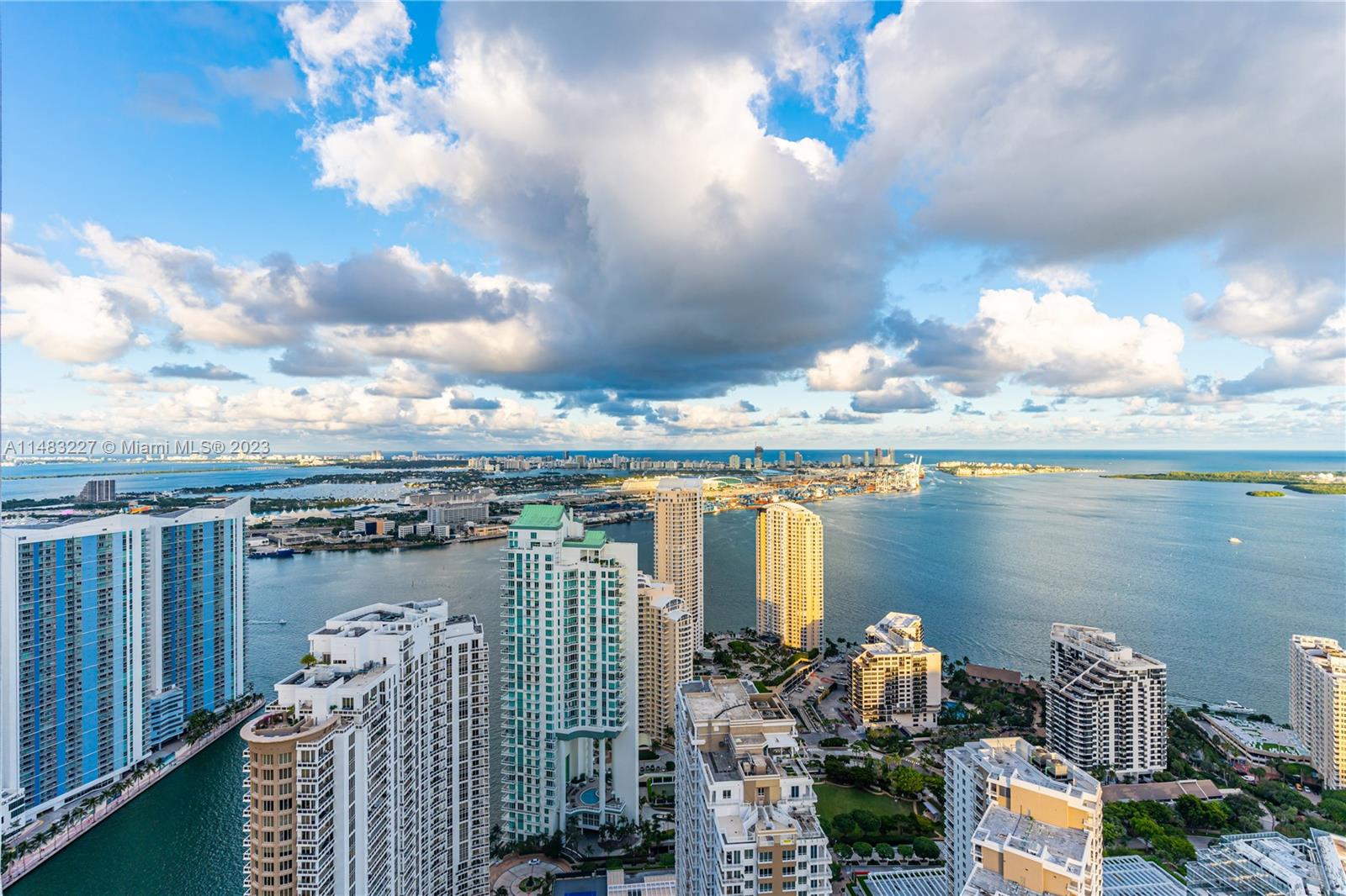 ICON BRICKELL NO TWO - Residential