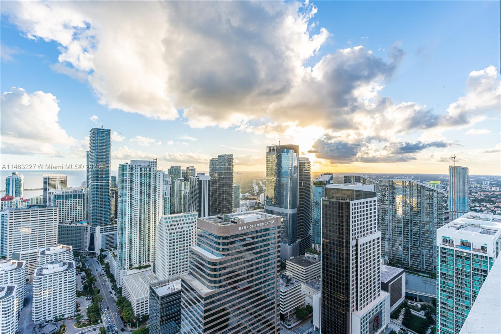 ICON BRICKELL NO TWO - Residential