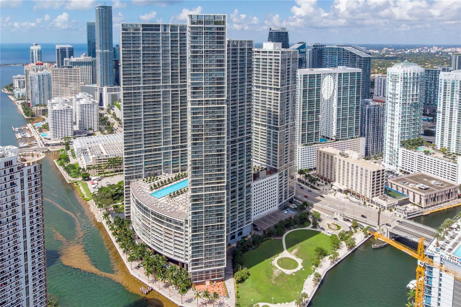 ICON BRICKELL NO TWO - Residential