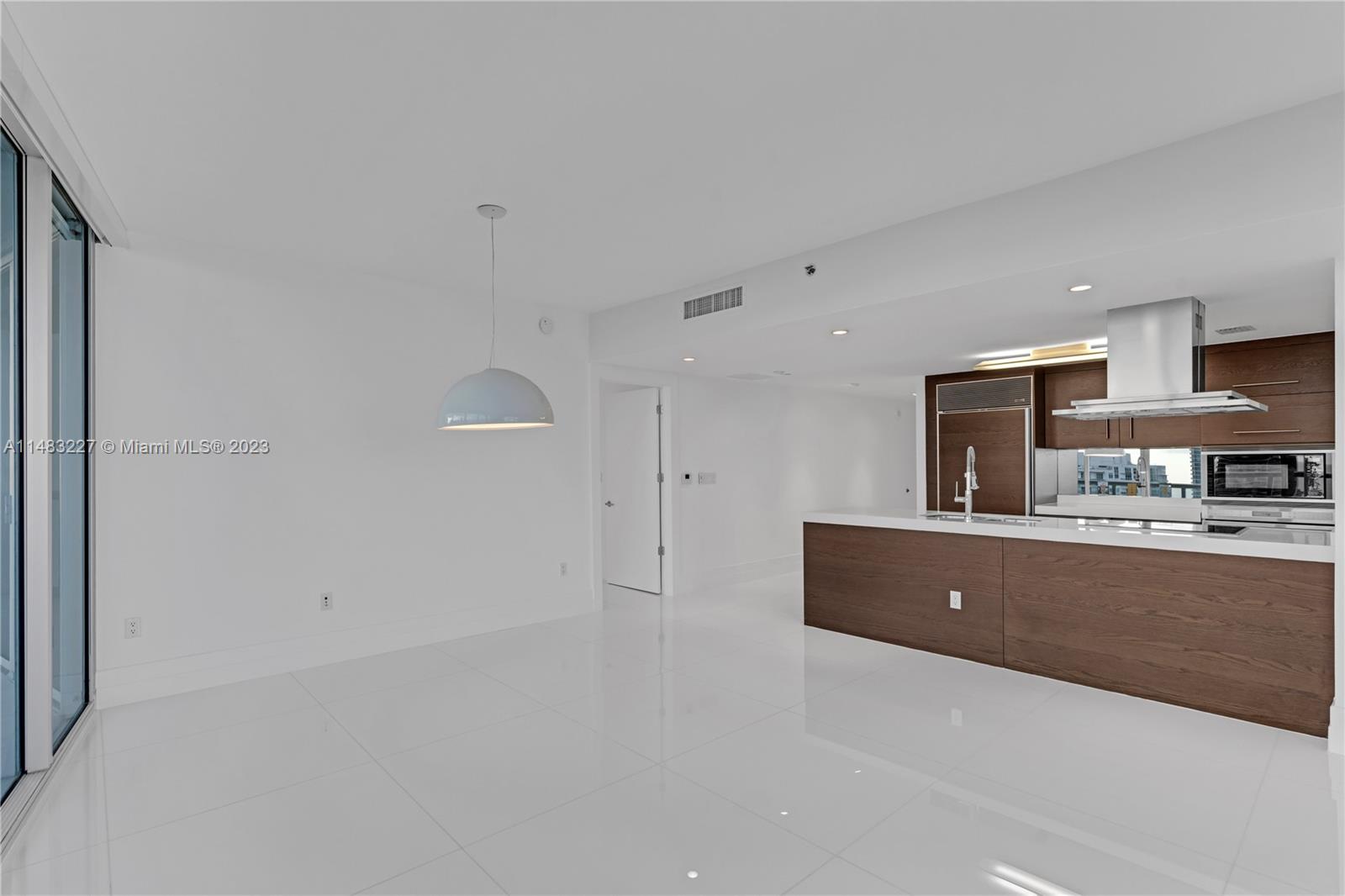 ICON BRICKELL NO TWO - Residential