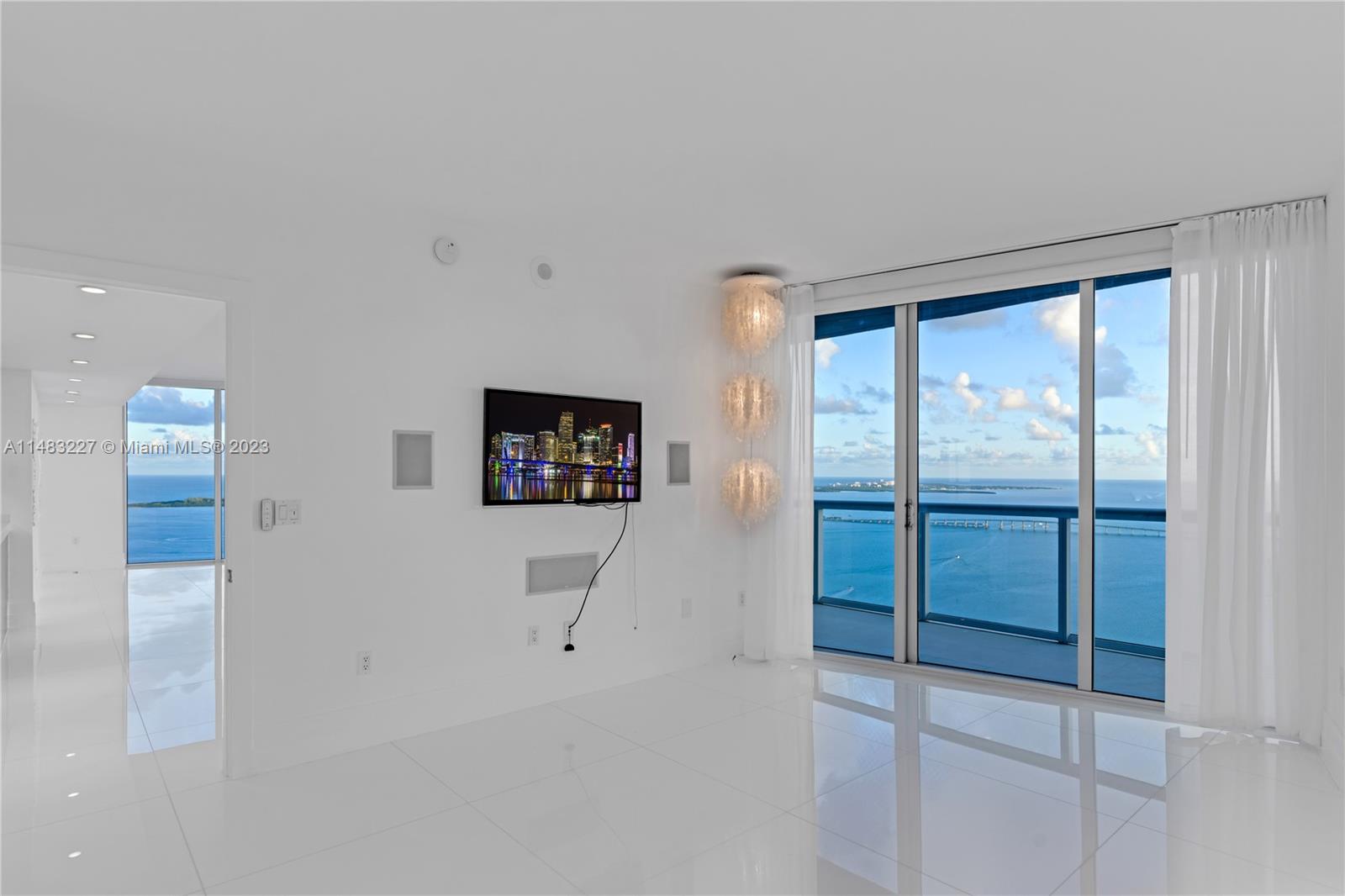 ICON BRICKELL NO TWO - Residential