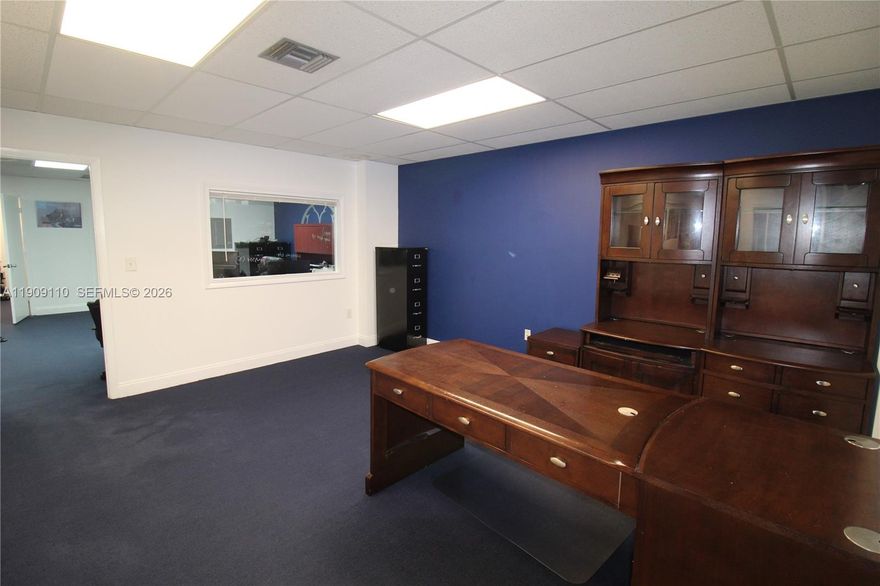 Prime Location - Office Space Available! Discover this well-situated office unit on the first floor. Unit includes shared access to a coffee break room and bathroom with the owner. Benefit from plentiful parking and proximity to various businesses and dining options. Water and electricity are included in the monthly rent. Located just off Pines Blvd, this location offers excellent accessibility for you and your clients.