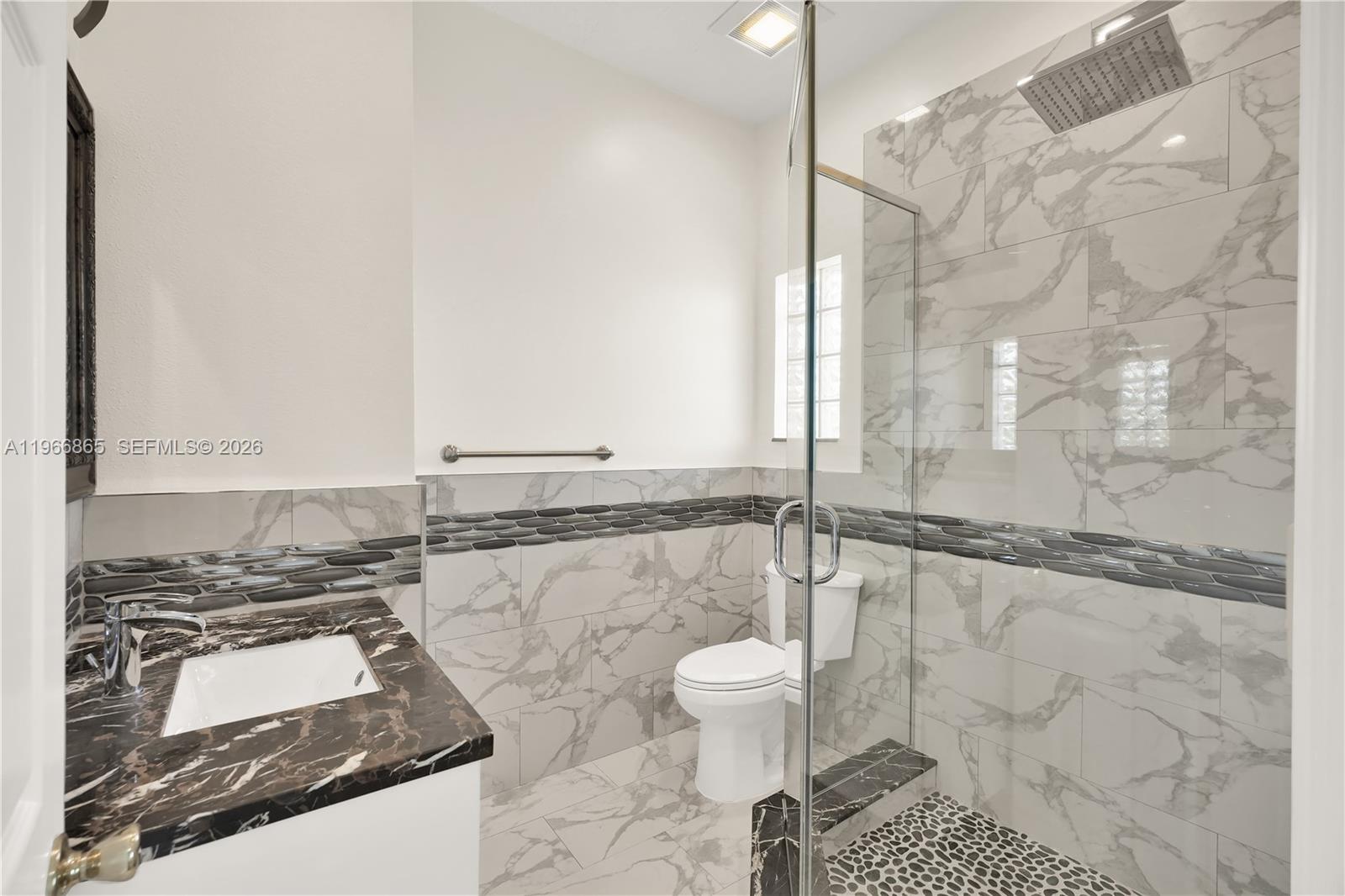 LAKES BY THE BAY SEC 4 - Residential