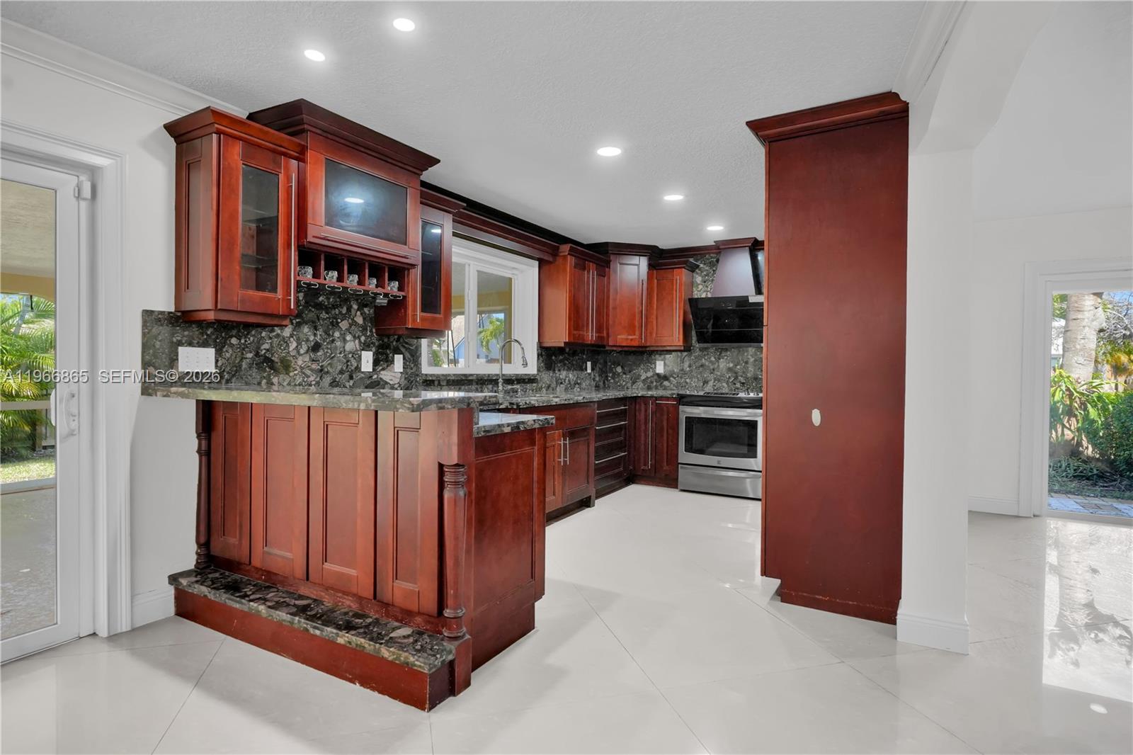 LAKES BY THE BAY SEC 4 - Residential