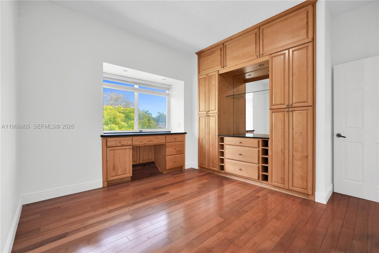 LAKES BY THE BAY SEC 4 - Residential