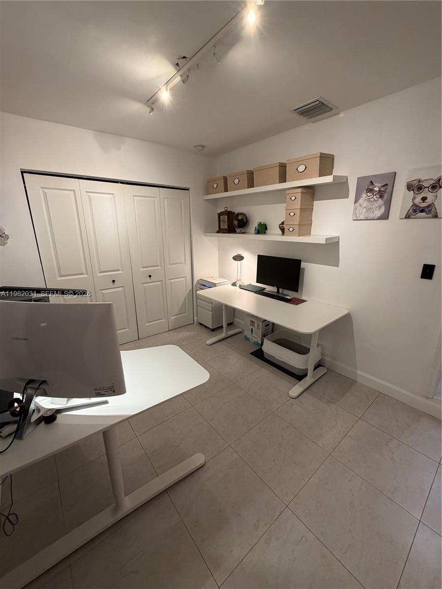 BISCAYNE GARDENS SEC F PA - Residential