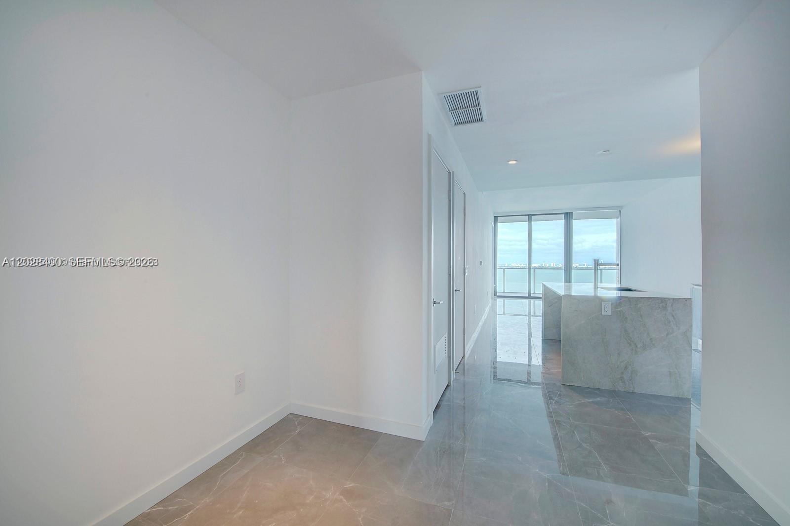 480 NE 31st St 2406