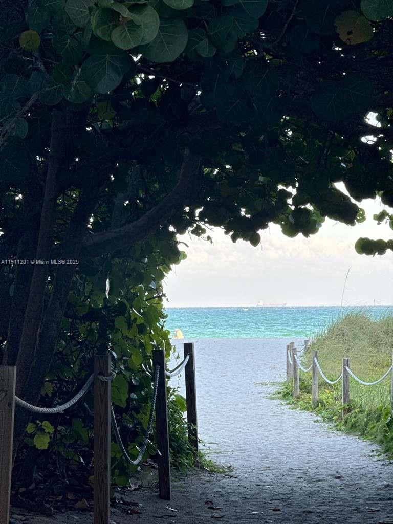 CORINTHIAN CONDO - Residential