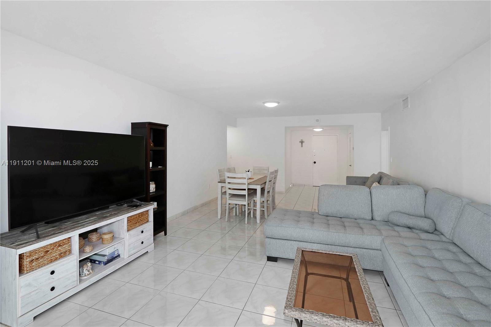 CORINTHIAN CONDO - Residential