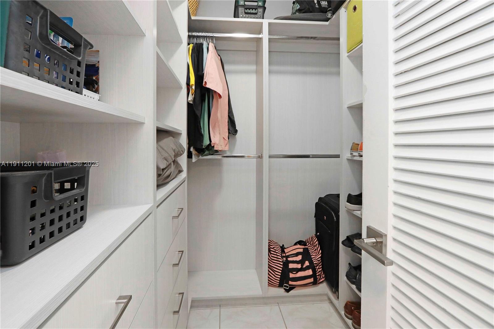 CORINTHIAN CONDO - Residential