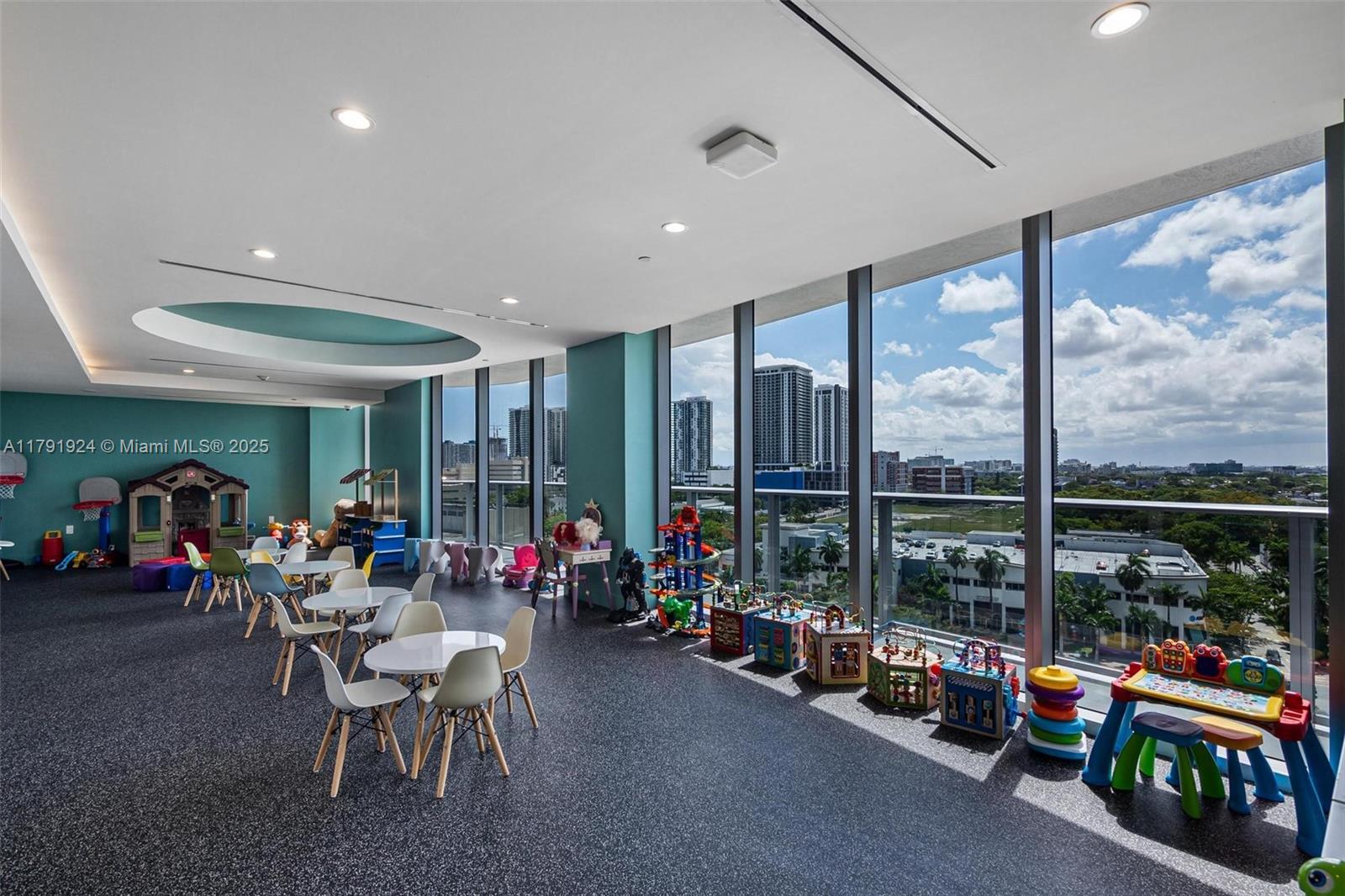 ARIA ON THE BAY CONDO - Residential