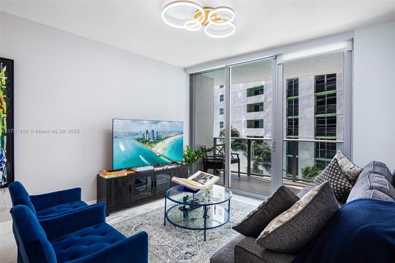 ARIA ON THE BAY CONDO - Residential