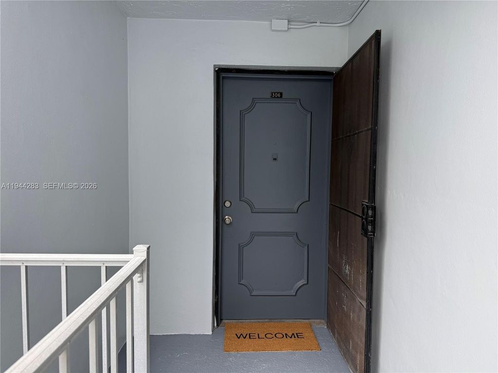 Photo of 9431 Live Oak Pl #306, Davie, FL 33324 (MLS # A11944283)