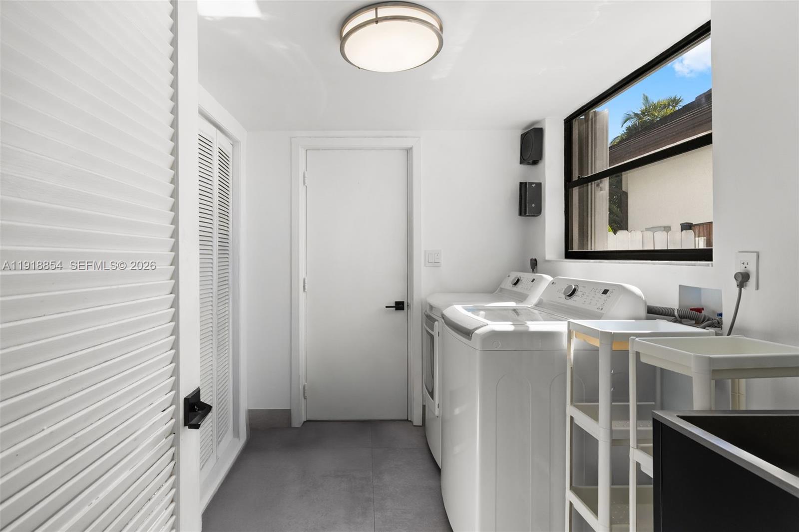 GOLDEN SHORES OCEAN BLVD - Residential