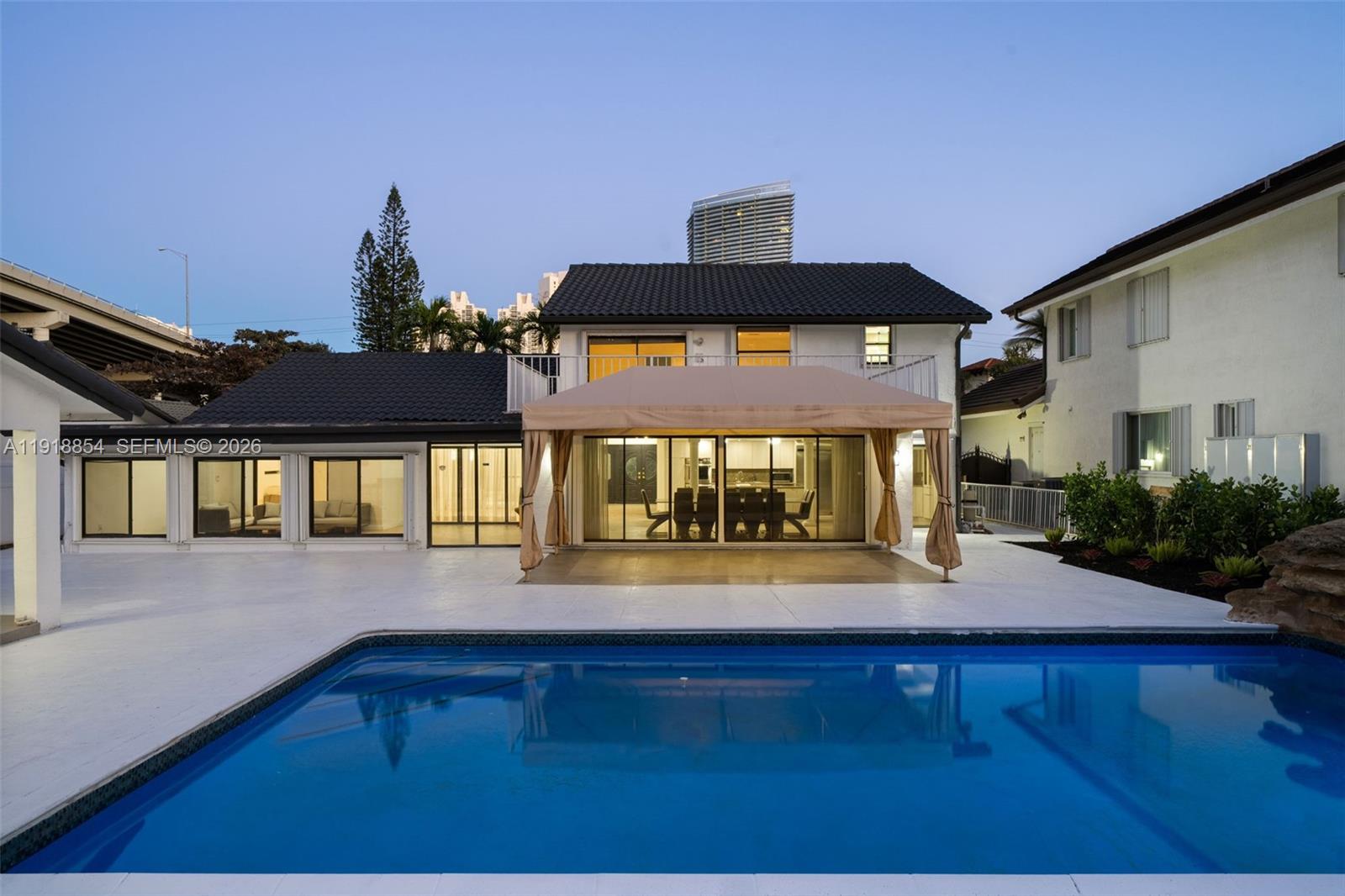 GOLDEN SHORES OCEAN BLVD - Residential