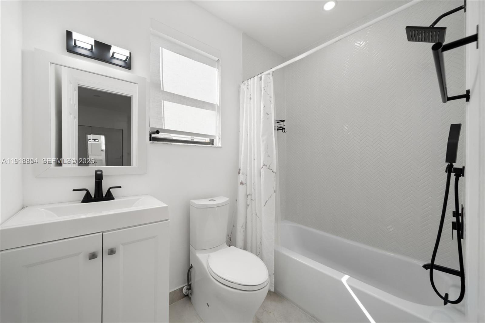 GOLDEN SHORES OCEAN BLVD - Residential