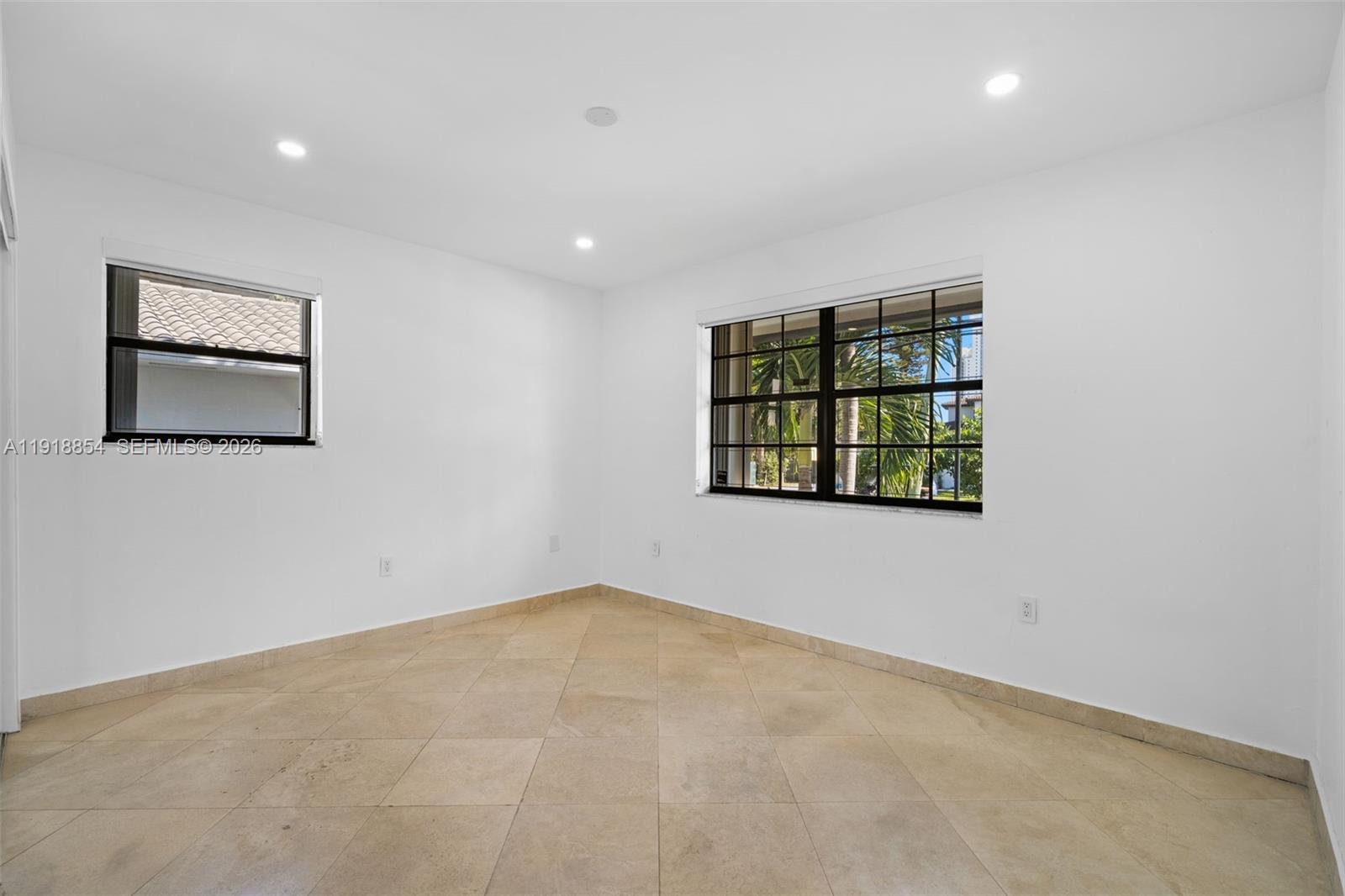 GOLDEN SHORES OCEAN BLVD - Residential