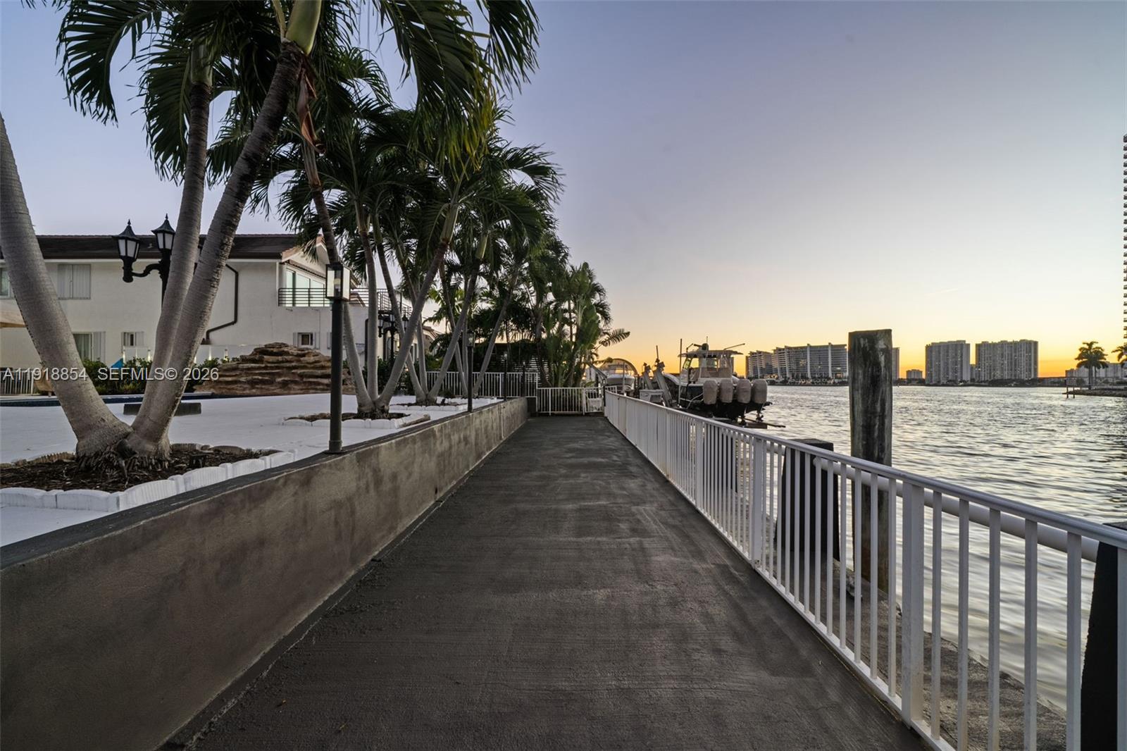 GOLDEN SHORES OCEAN BLVD - Residential