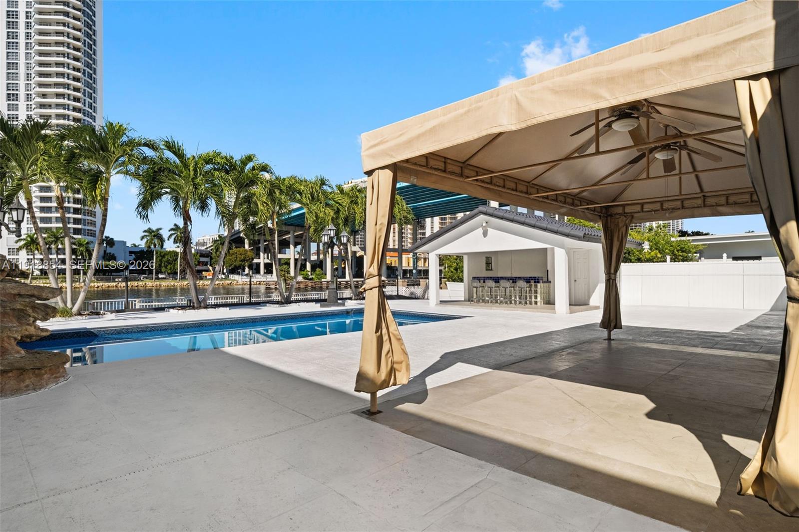 GOLDEN SHORES OCEAN BLVD - Residential