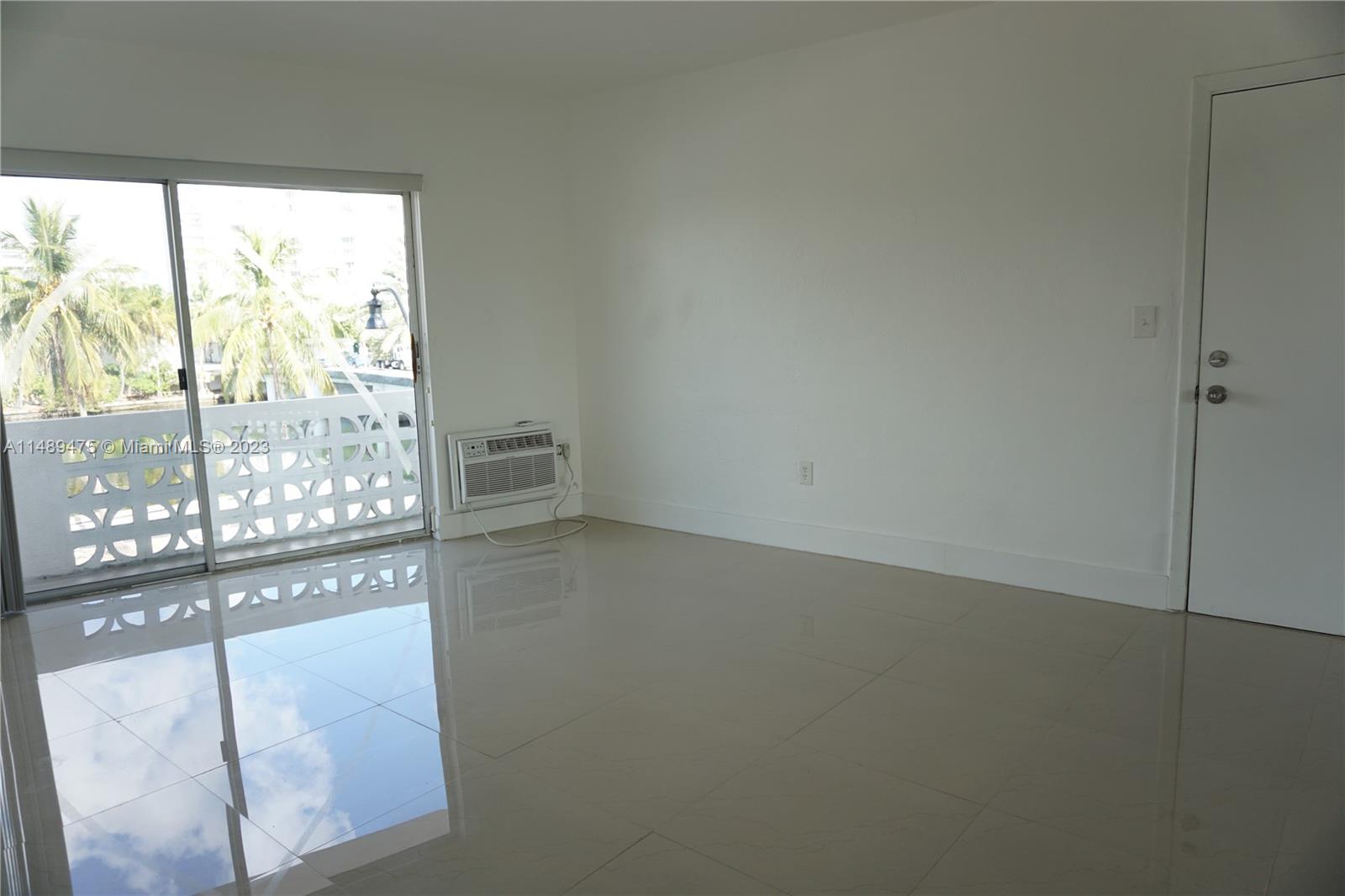 LA FLEURETTE - Residential Lease