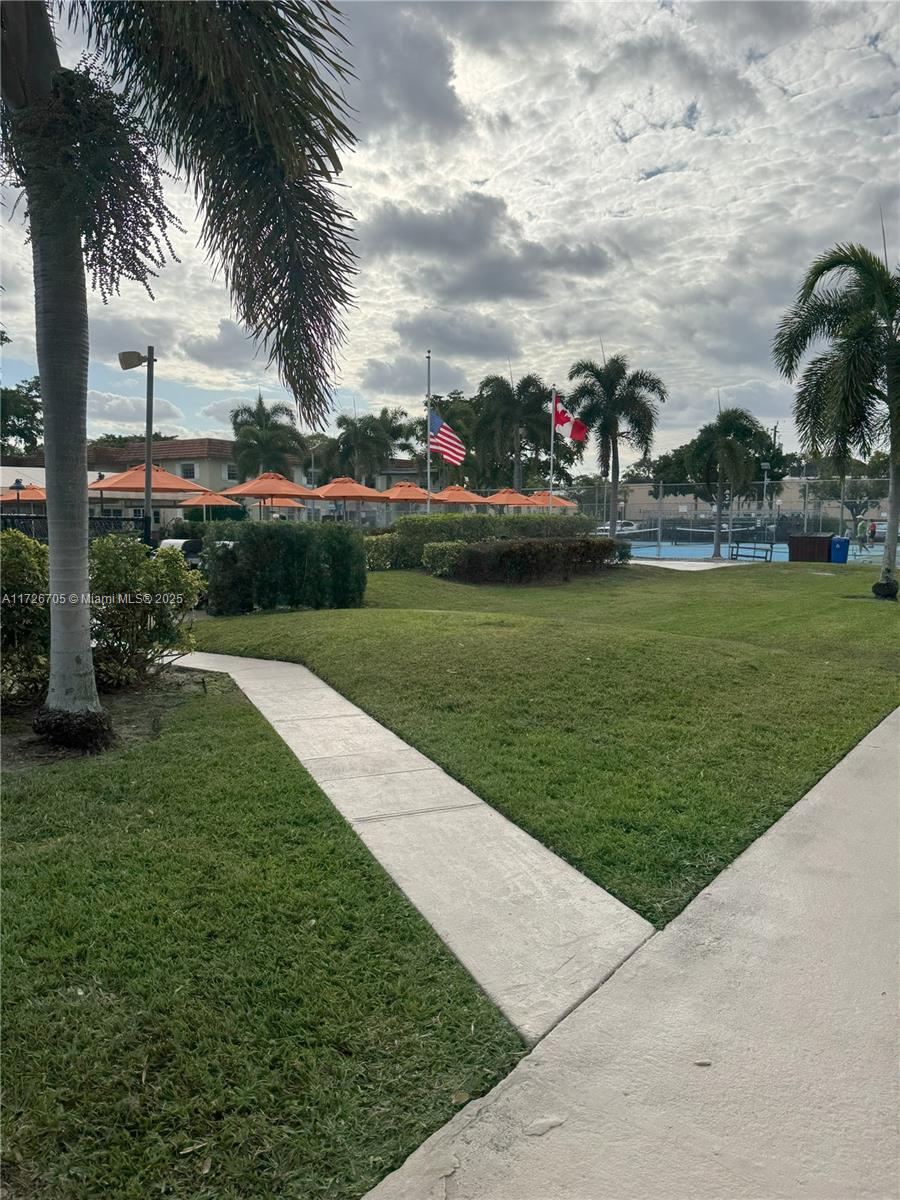 MEADOWS CONDO - Residential