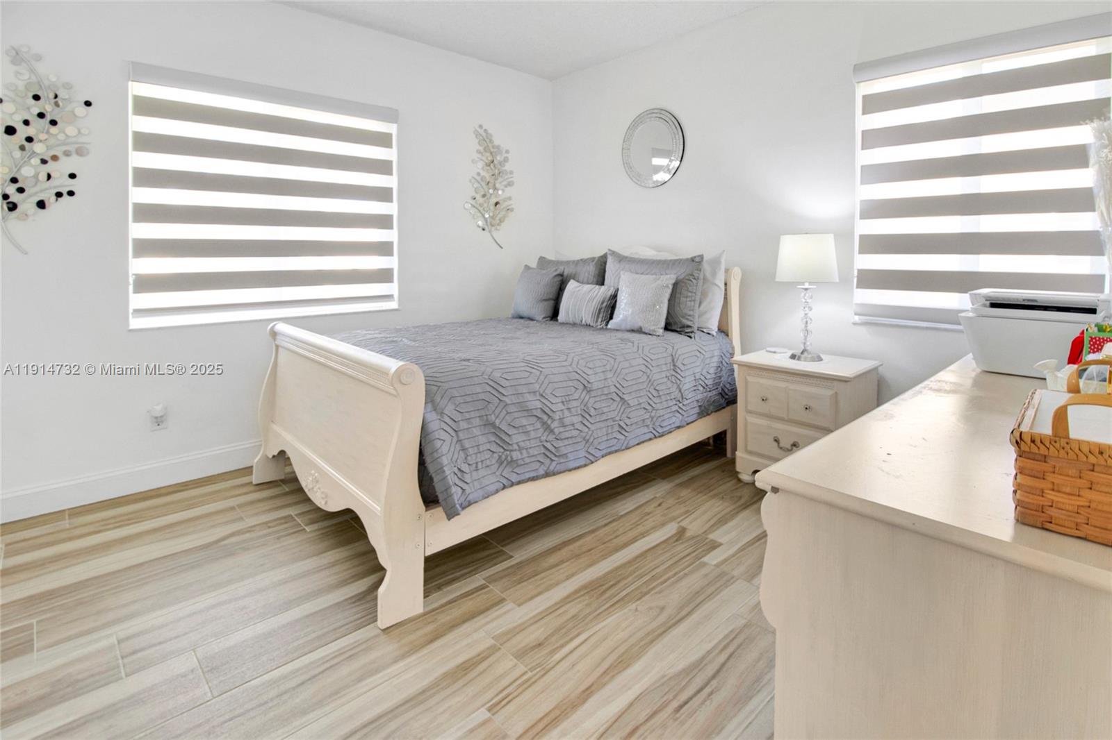 CHAPEL TRAIL REPLAT - Residential